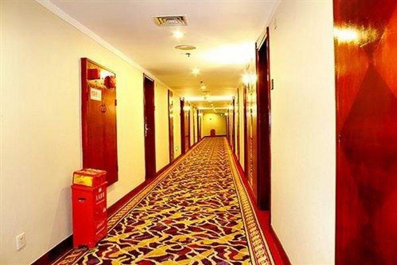 Gardford International Hotel Canton Esterno foto