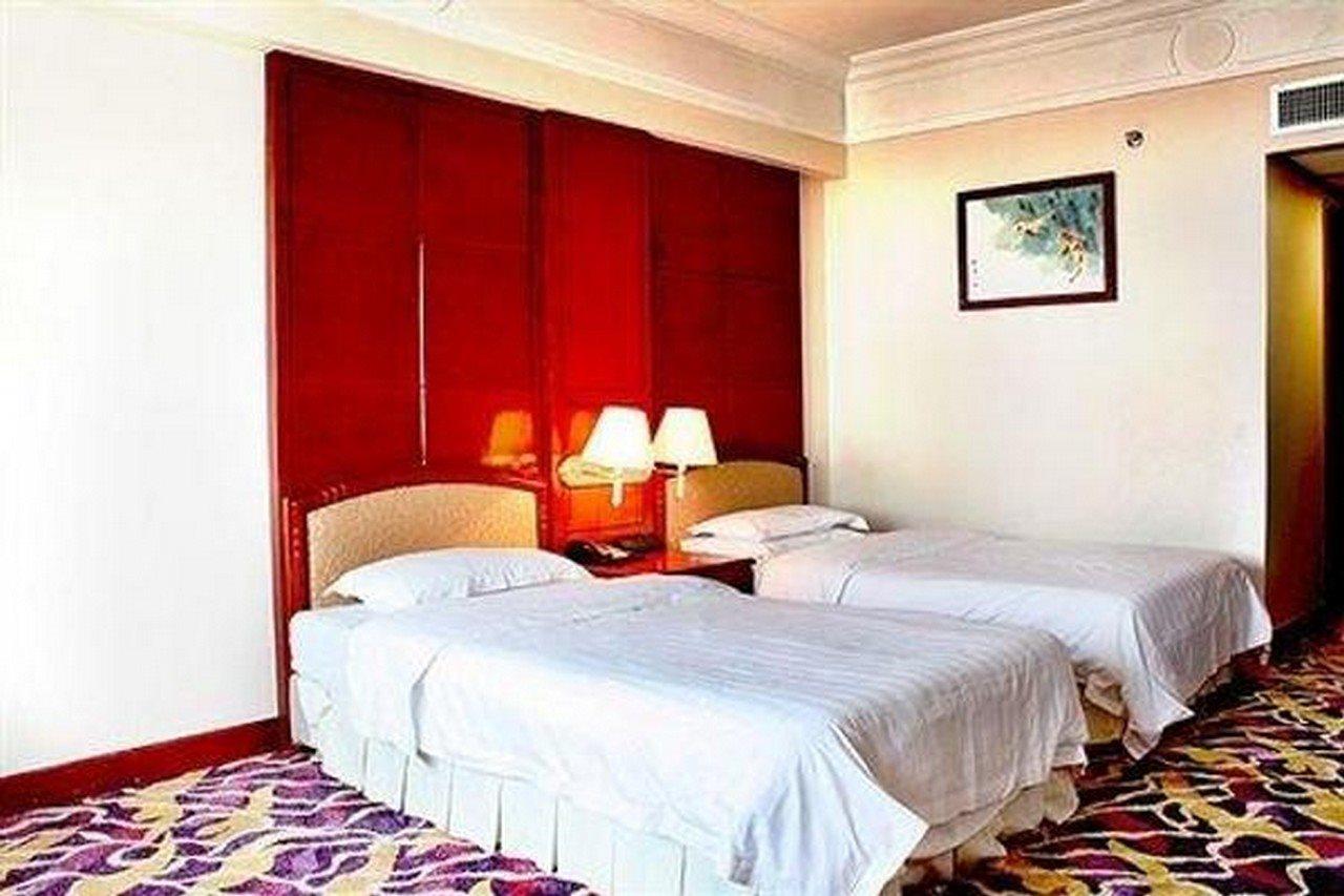 Gardford International Hotel Canton Esterno foto