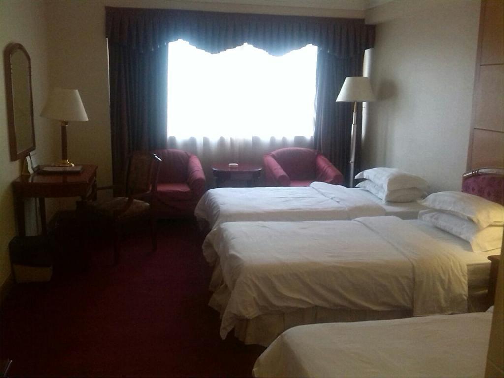 Gardford International Hotel Canton Esterno foto