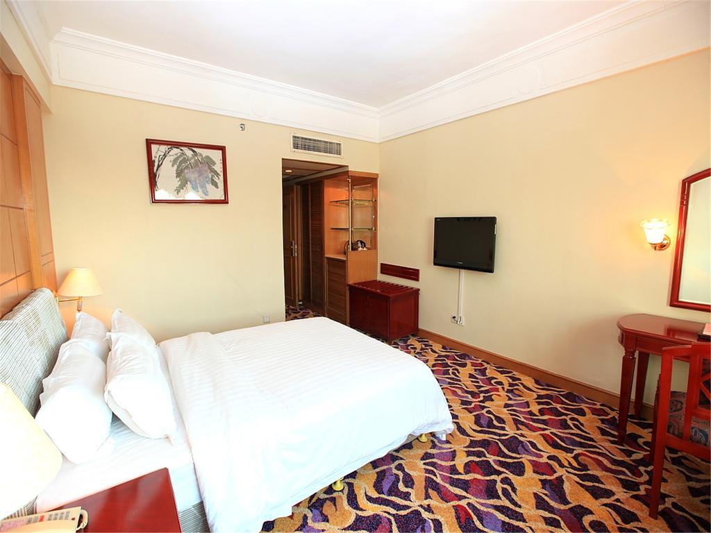 Gardford International Hotel Canton Esterno foto