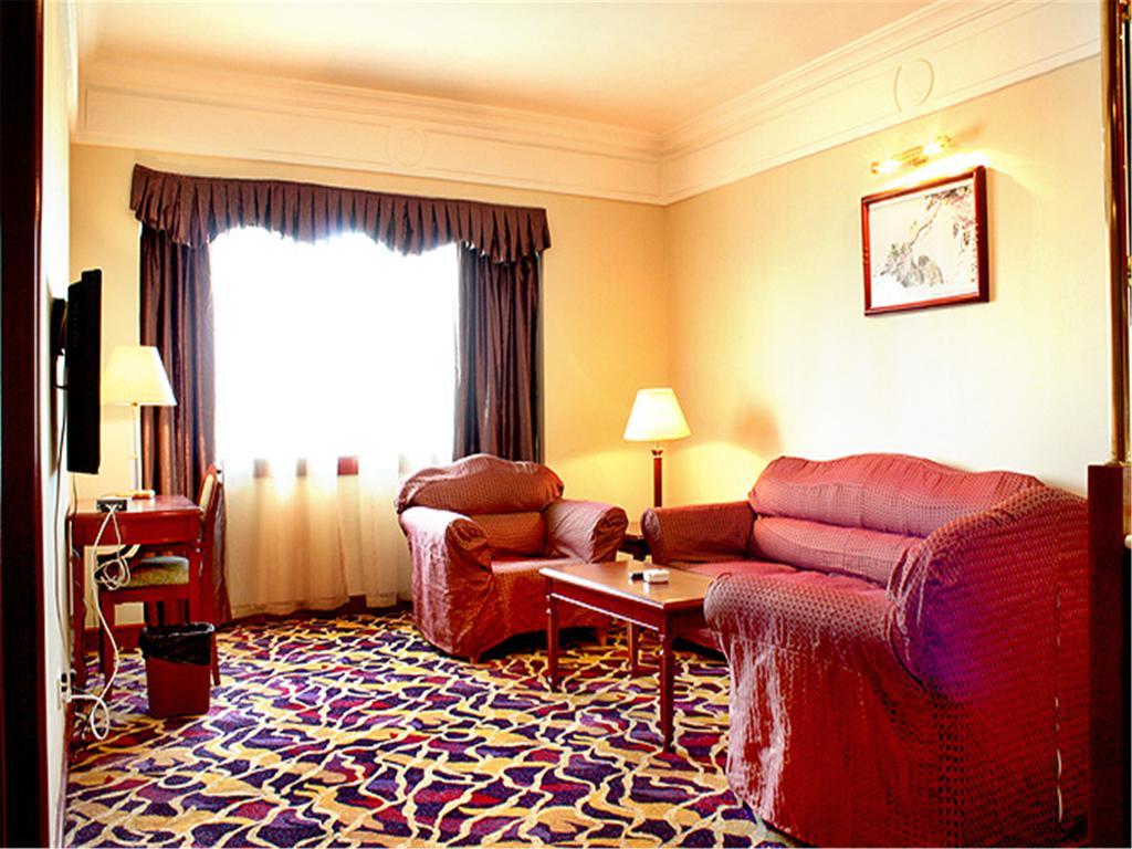 Gardford International Hotel Canton Esterno foto