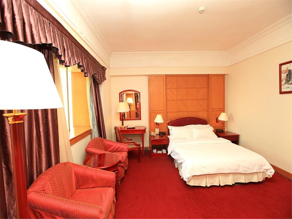 Gardford International Hotel Canton Esterno foto