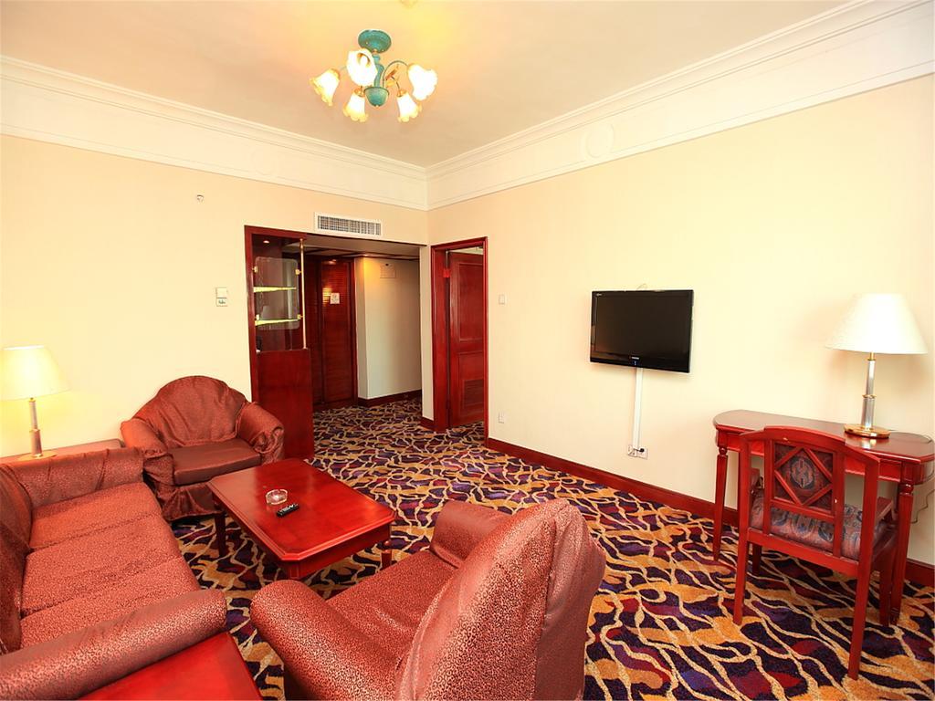 Gardford International Hotel Canton Esterno foto