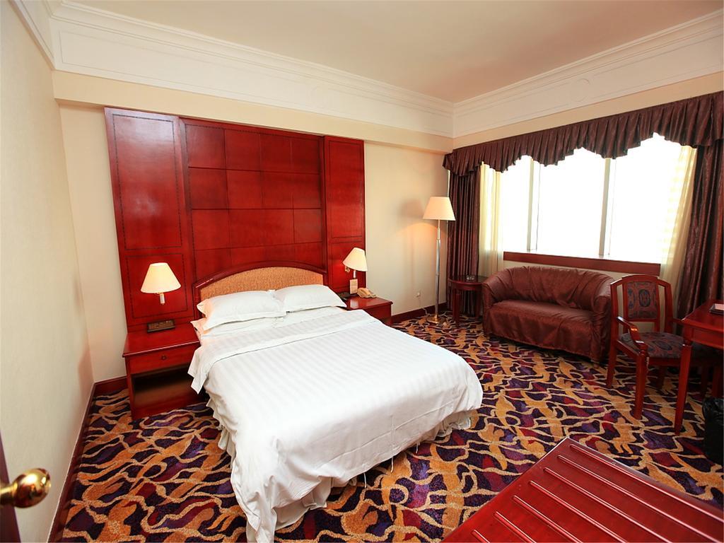 Gardford International Hotel Canton Esterno foto