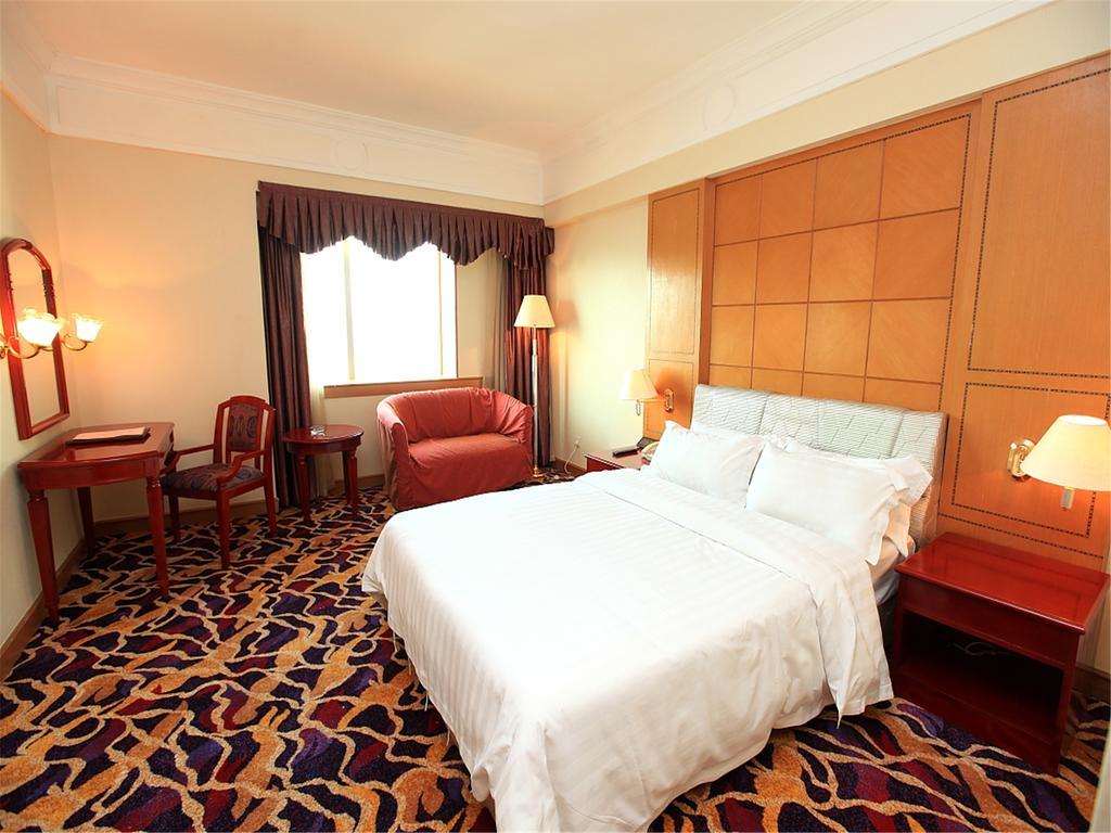 Gardford International Hotel Canton Esterno foto